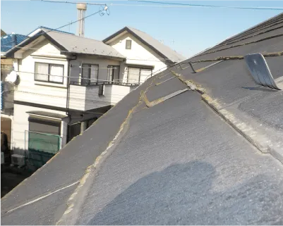 屋根の剥離